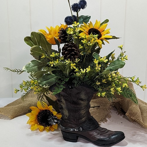 Cowboy Boot Centerpiece - Event Rentals - Cowboy boot centerpiece base